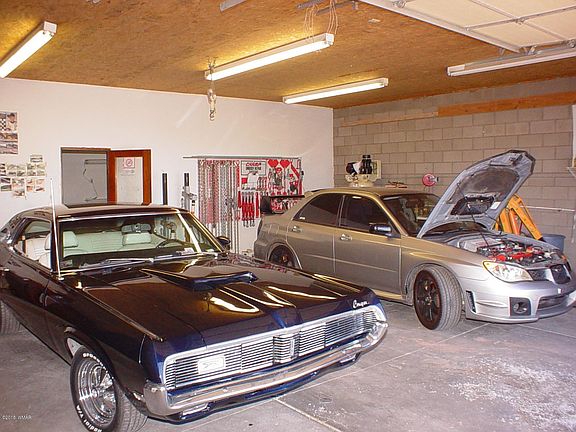 Frame puller bay