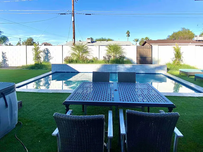 8602 E Highland Ave — Photo 27