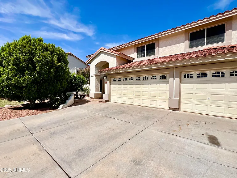 12721 N 58th Dr — Photo 4