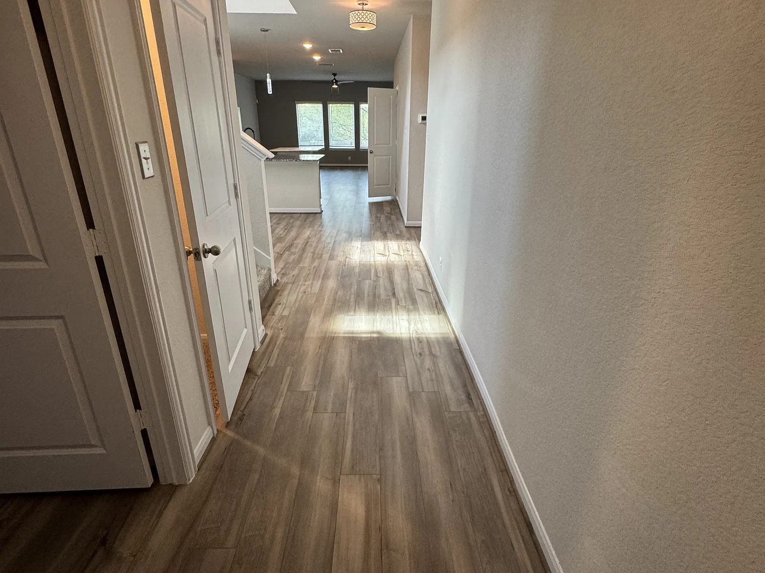 7510 Boxing Elm - 1 — Photo 2