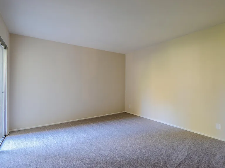 564 N Bellflower Blvd #108 — Photo 15