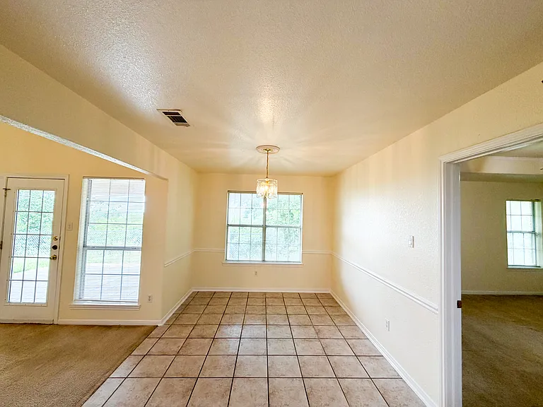 1505 High Chapparal Dr — Photo 6