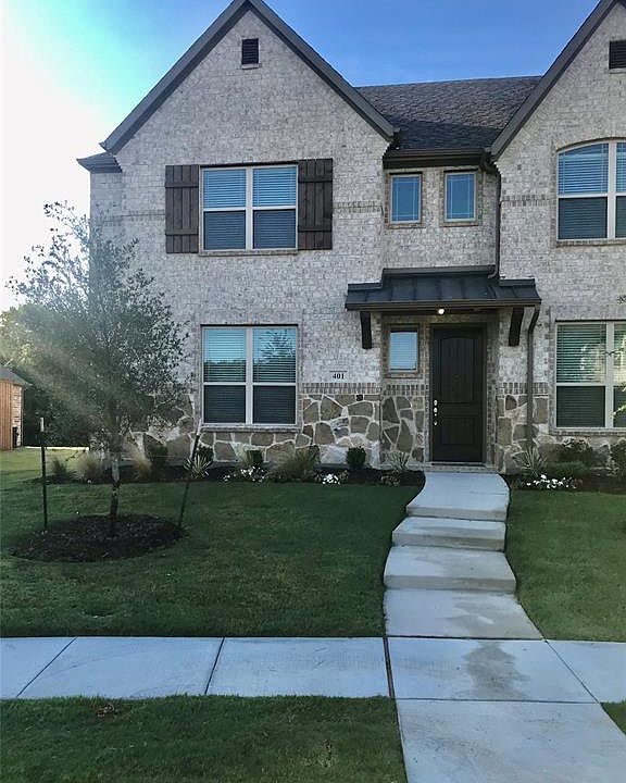 1st image of 401 Carnaby Ct