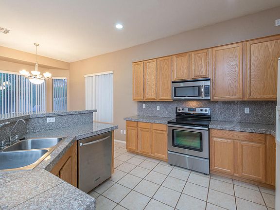 3rd image of 26819 N 41st Ct