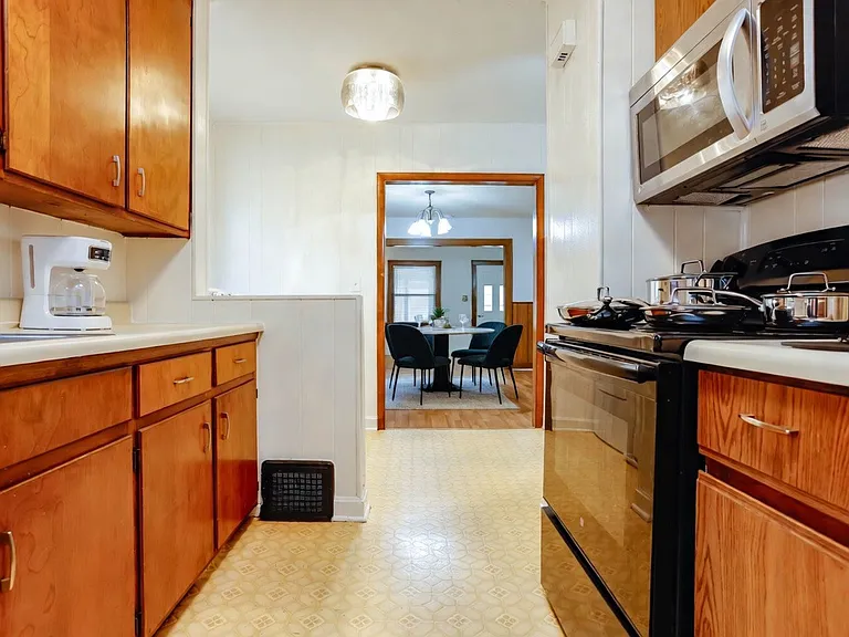 5816 Woodland Ave — Photo 8