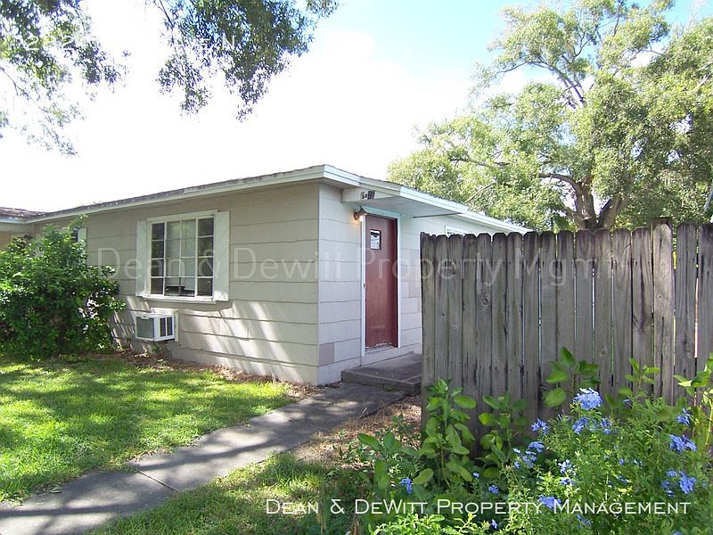1st image of 2821 40th Ave N