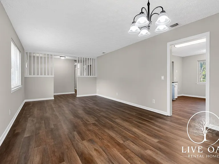 623 Georgia Ave — Photo 9