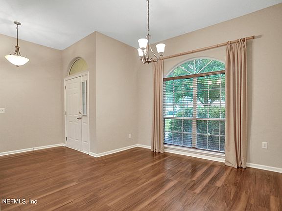 5th image of 12549 HIDDEN GARDENS Drive