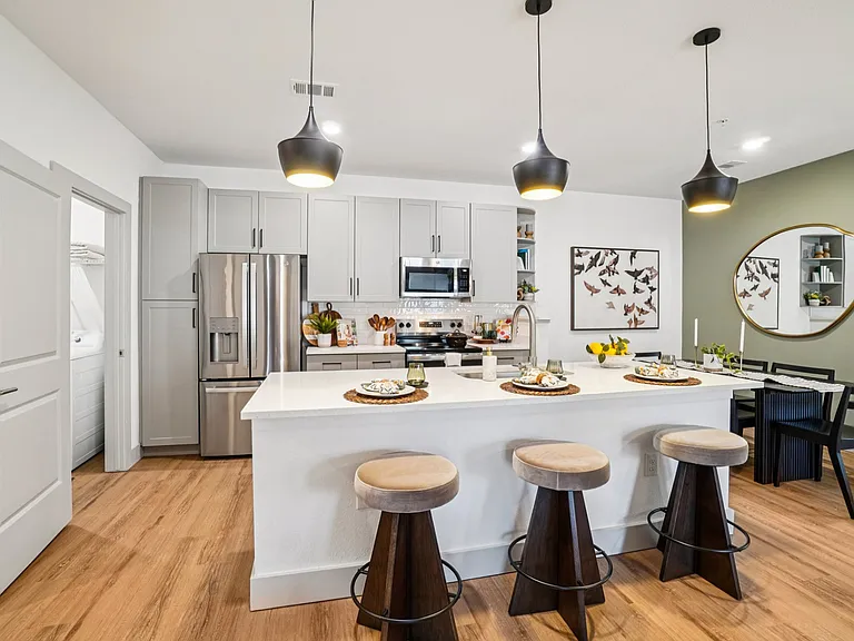Arden Pines Luxury Apartments — Photo 44