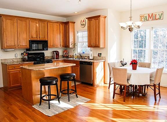 4th image of 10080 Gathright Valley Ct