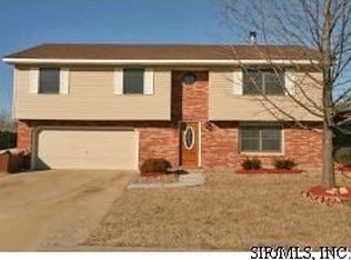 97 Locust Rdg, Collinsville, IL 62234