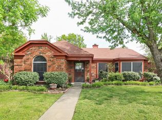 2104 Walden Pl, Mesquite, TX 75181