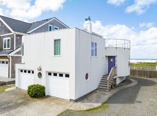 2456 Ocean Vista Dr, Seaside, OR