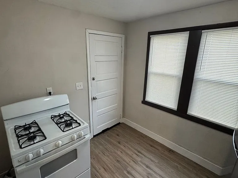 3245 W 99 ST — Photo 14