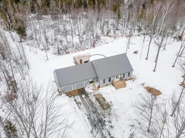 562 Range Road, Dover-Foxcroft, ME 04426