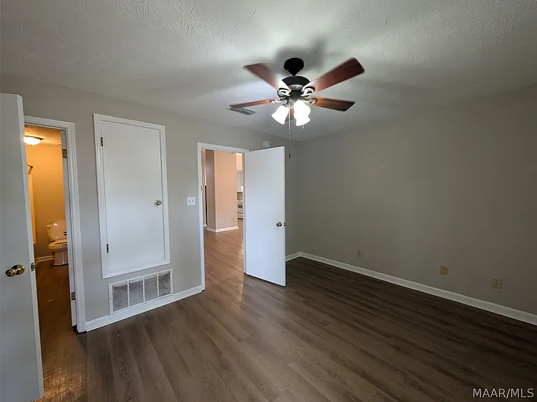 465 Durden Rd — Photo 14
