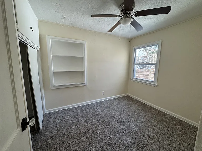 6729 Bellefontaine Ave — Photo 2