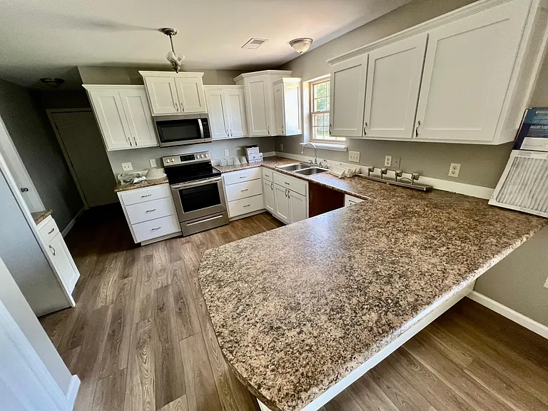 317 Stonegate Dr — Photo 18