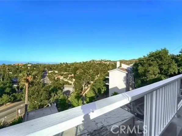 21651 Yucatan Ave, Woodland Hills, CA 91364