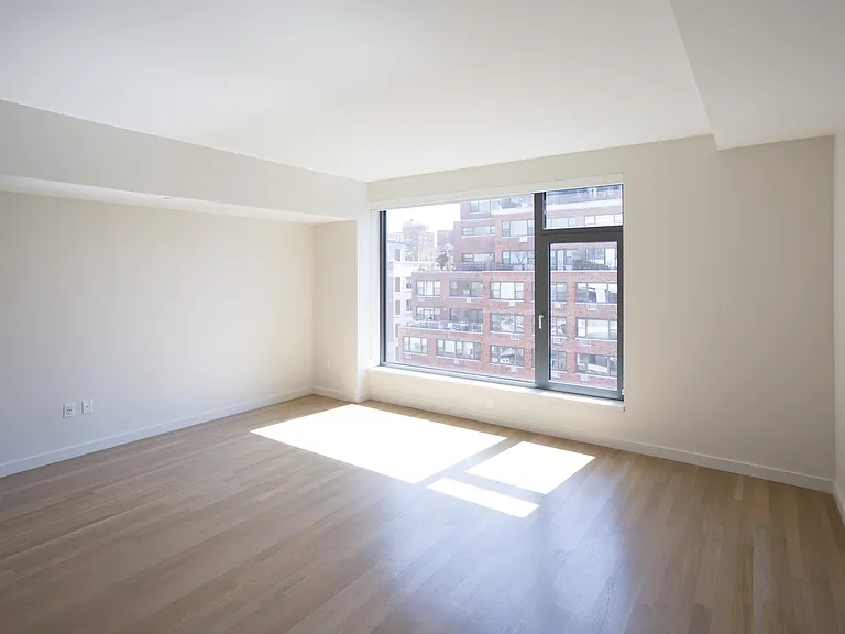 515 E 86th St #501 — Photo 6