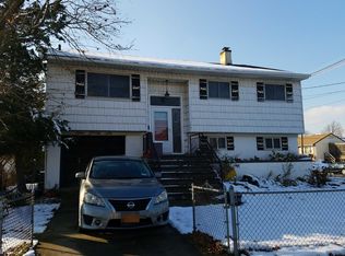 146 Westside Ave, Freeport, NY 11520
