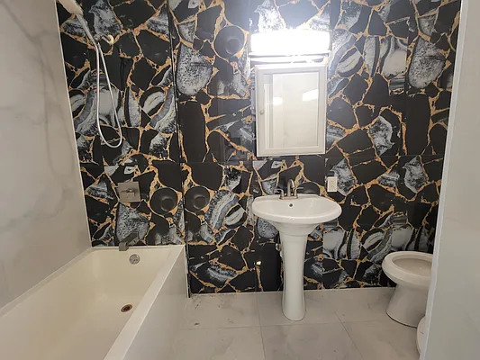 Rented by Friedman Mayer, LREB | media 7