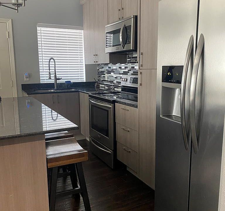 1st image of 125 E Morningside Dr #302