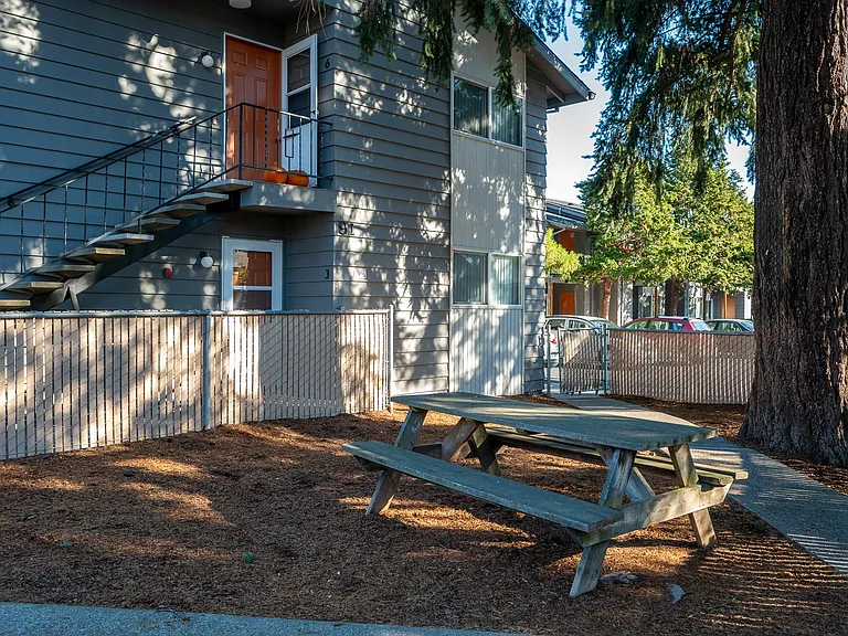 Crown East Apartments — Photo 13