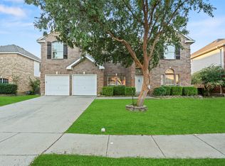 204 Autumnwood Dr, Mansfield, TX 76063
