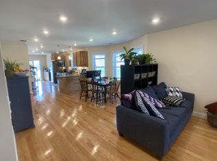 24 Marion St #2E, Medford, MA 02155