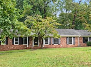 3730 Kirklees Rd, Winston Salem, NC 27104