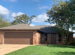 3908 Sioux Cir, Bryan, TX 77802