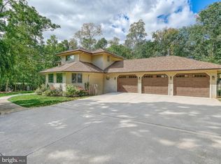 141 Lake Meade Dr, East Berlin, PA 17316