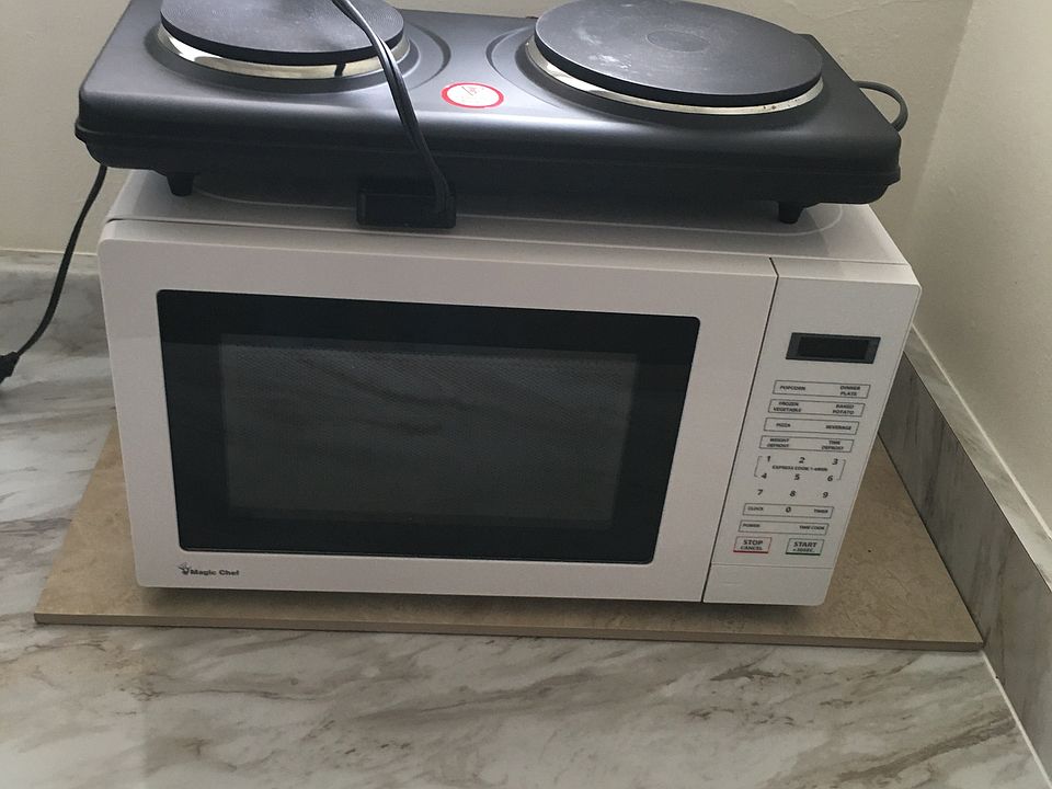 Portable hot plate and microwave (new)