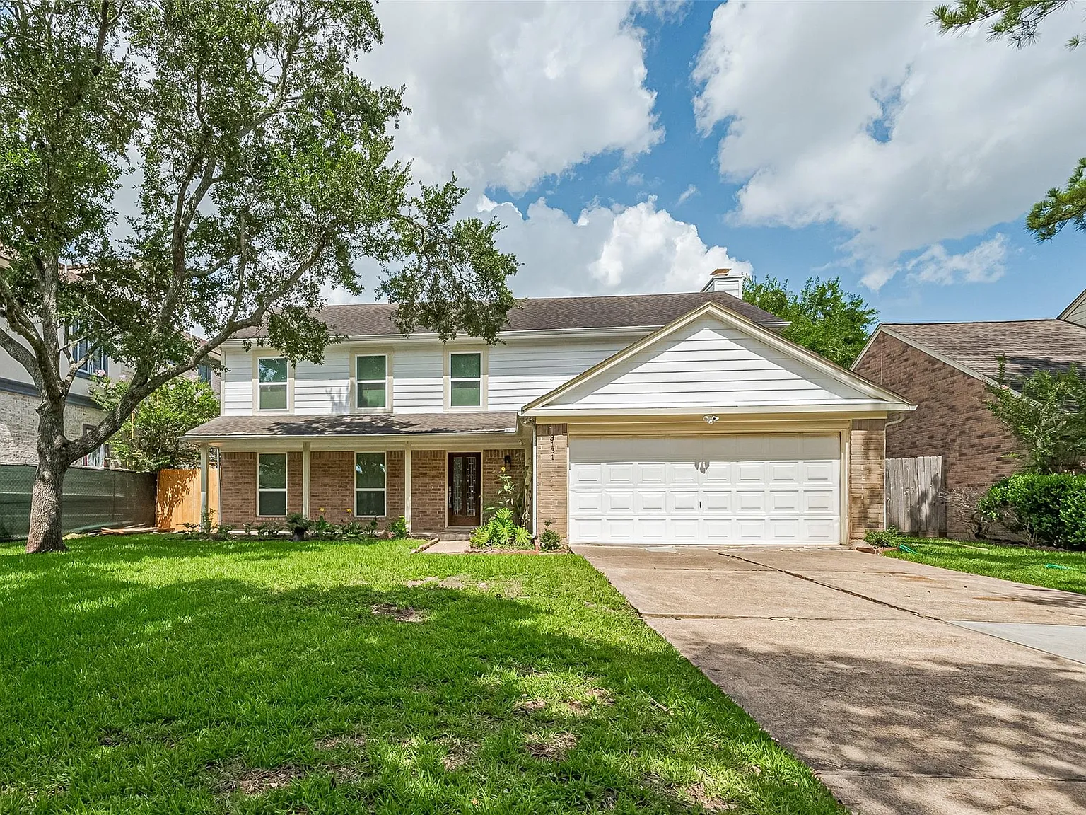4 bed, 2.5 bath, 2316 sqft, $2,450 — Photo 1