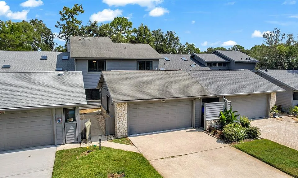 172 Deer Lake Cir