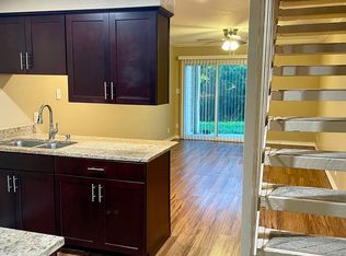 110 Elm St #8, Portland, TX 78374