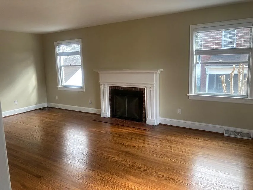 4 bed, 2.5 bath, 2040 sqft, $2,500 — Photo 4