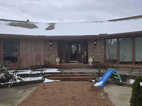 4th image of 2100 Mariyana Ave