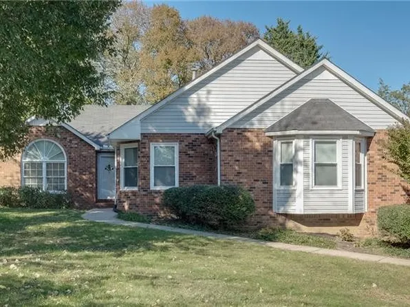 710 Brushy Ridge Dr, La Vergne, TN 37086