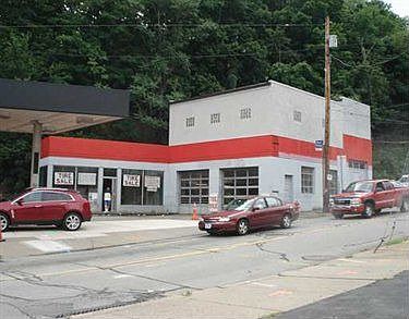 1st image of 129 W 5th Ave