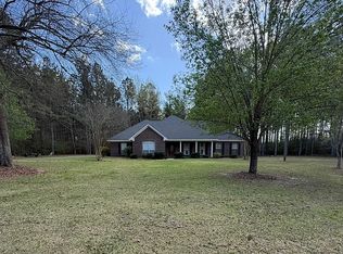 202 Orange Dr, Laurel, MS 39443