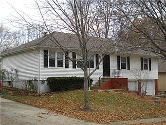 1st image of 3924 S Coachman Dr