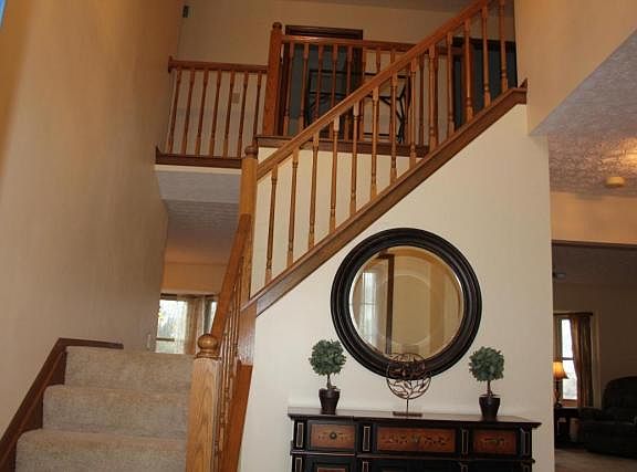 4th image of 265 Caswell Dr