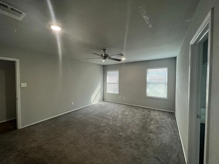 2428 Nolan Creek St — Photo 11