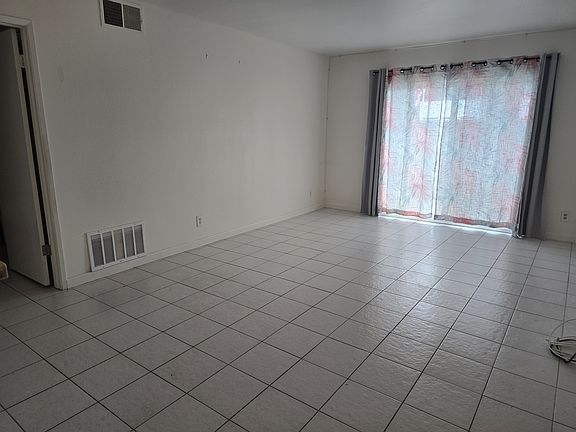 3rd image of 1300 Saratoga Ave #X