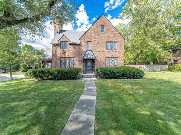 17707 Chagrin Blvd, Shaker Heights, OH 44122