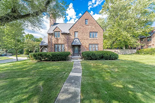 17707 Chagrin Blvd Photo 1