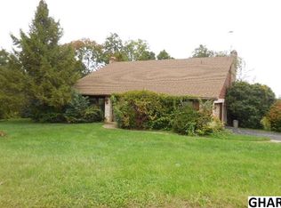 3690 Silverwood Dr, York, PA 17402