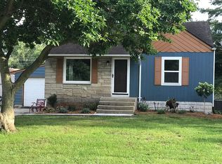 203 Maple St, Crown Point, IN 46307